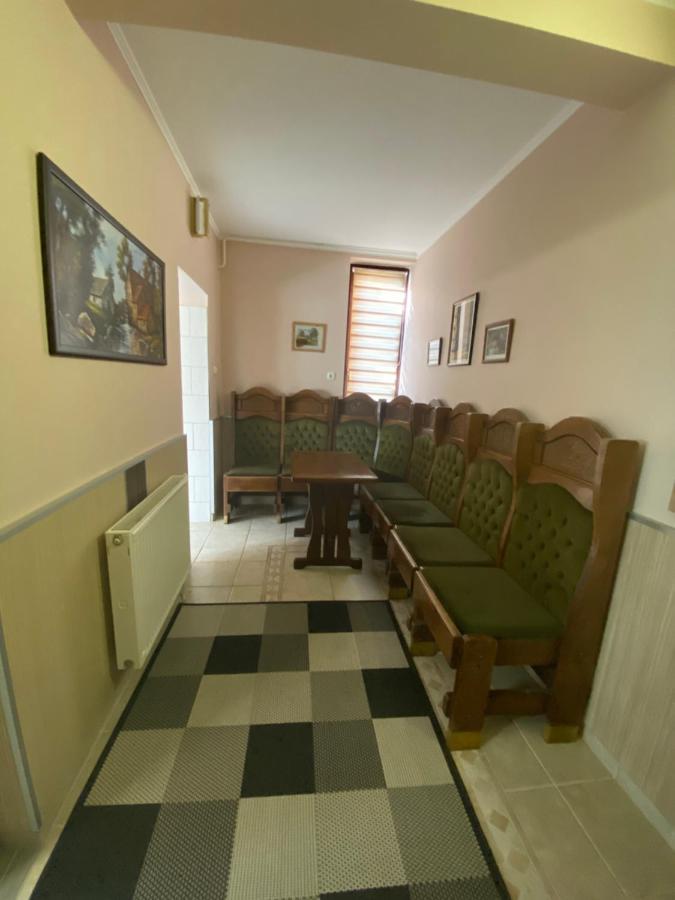 Fehér Hattyú Panzió Orosháza Exterior foto